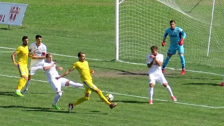 Energeticianul fără vlagă cu Petrolul!** Înfrângerea dură suferită pe teren propriu de echipa din Vale îi clatină scaunul lui Cristi Dulca. 